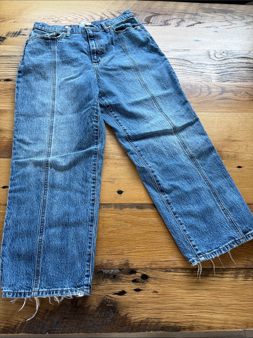 Universal Thread Vintage Straight-Leg Blue Jeans with Panel Seams Size 12/31R